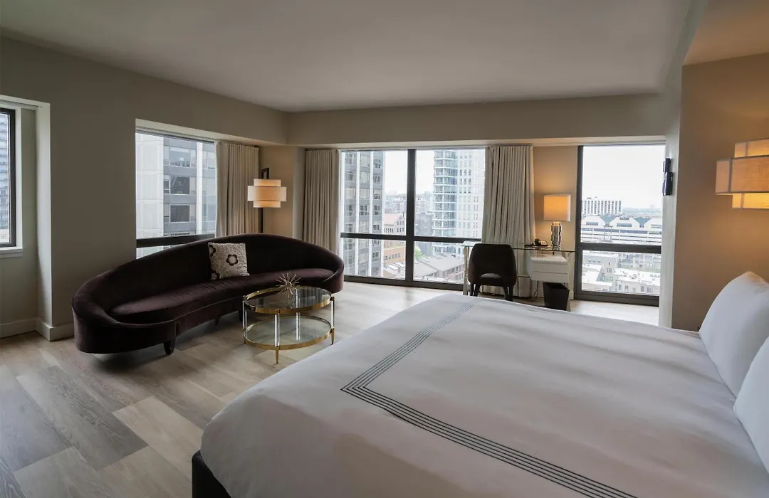 Thompson Chicago, By Hyatt-1